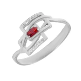 Серебряное кольцо с фианитом