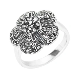 Серебряное кольцо с марказитом