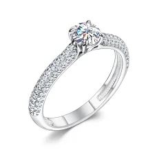 Серебряное кольцо с муассанитом