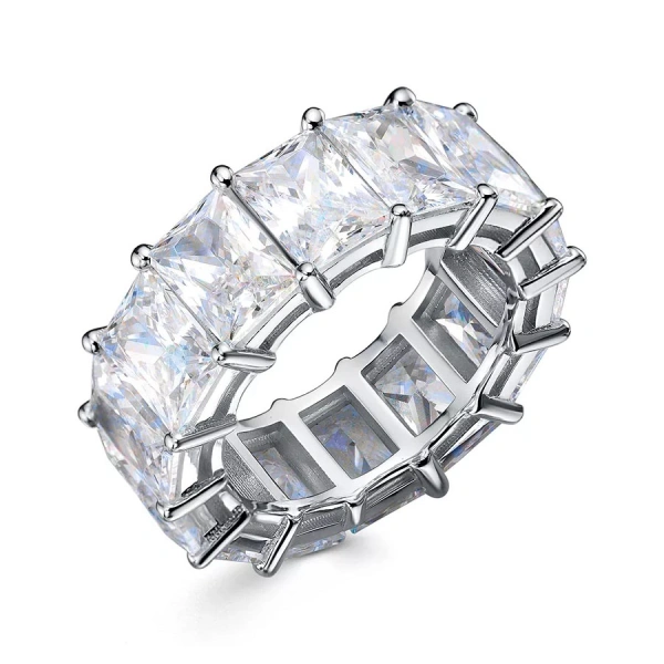 Серебряное кольцо с фианитом