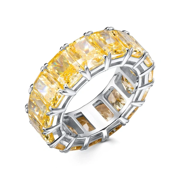 Серебряное кольцо с фианитом