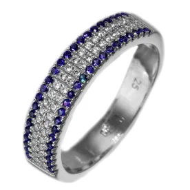 Серебряное кольцо с корундом