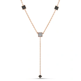 Золотое колье с бриллиантом