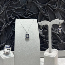 Серьги из золота с бриллиантами и сапфирами